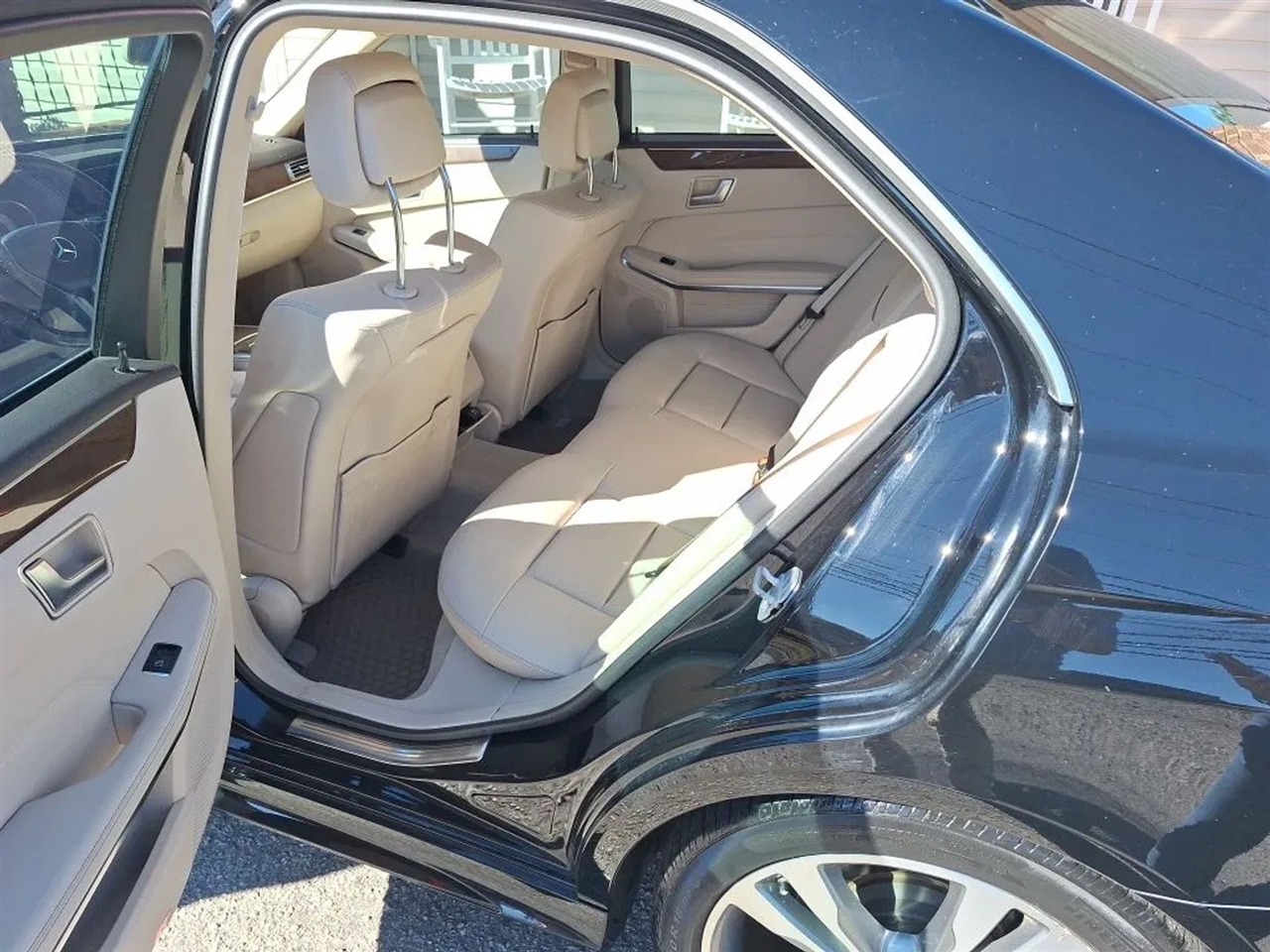 Mercedes-Benz E-Class E350 Sedan 2014 Mercedes-Benz E-Class E350 Sedan 2014