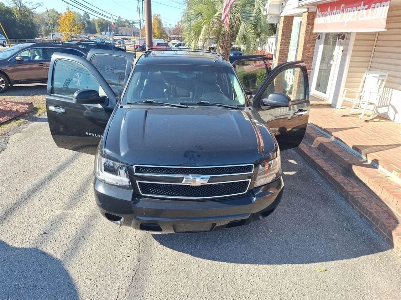 Chevrolet Avalanche LS 2WD 2012