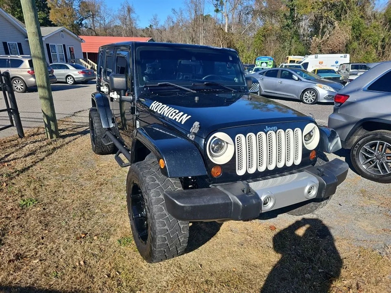 Jeep Wrangler Unlimited Sahara 4WD 2011