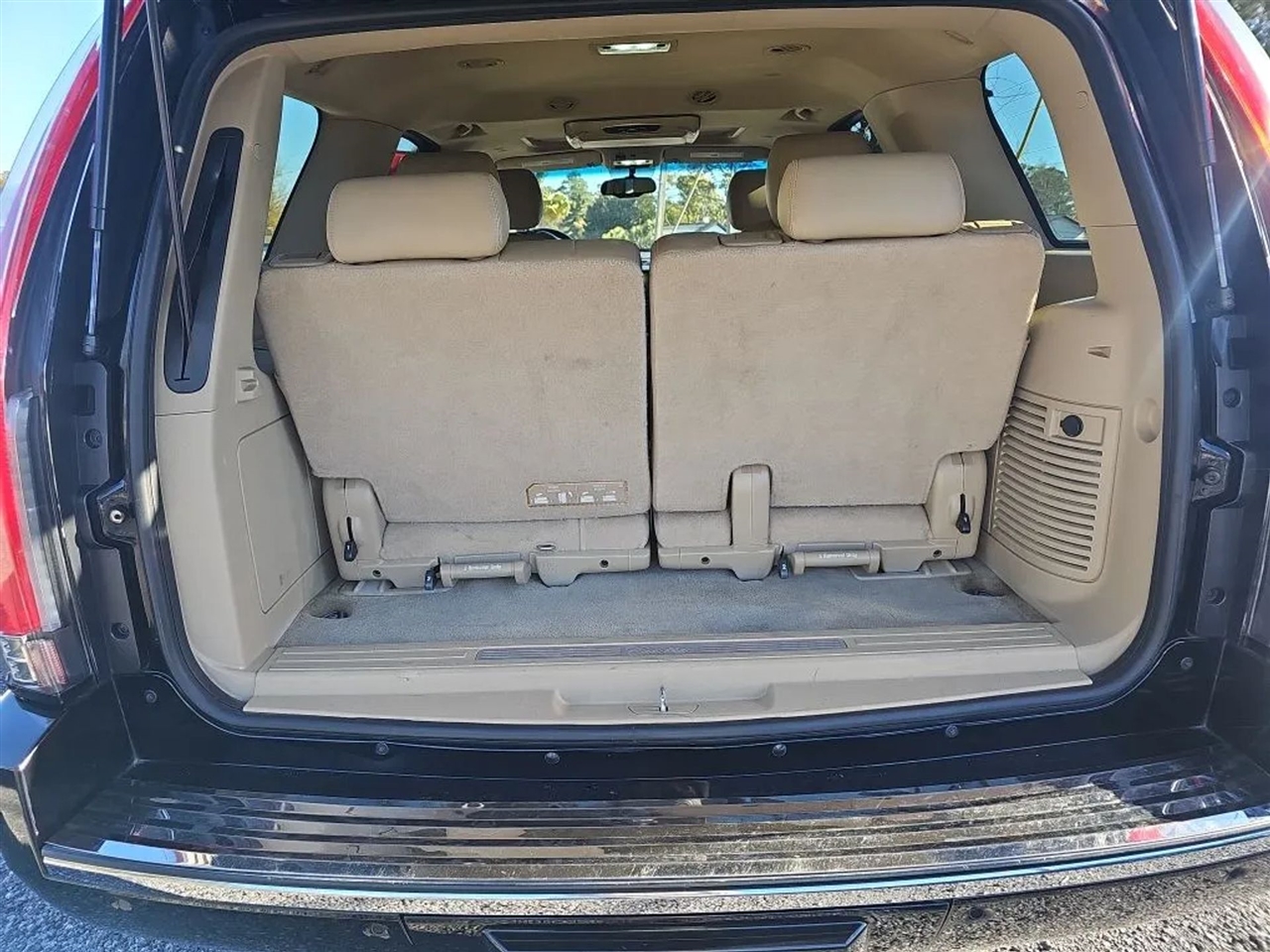 Cadillac Escalade 2WD Luxury 2013