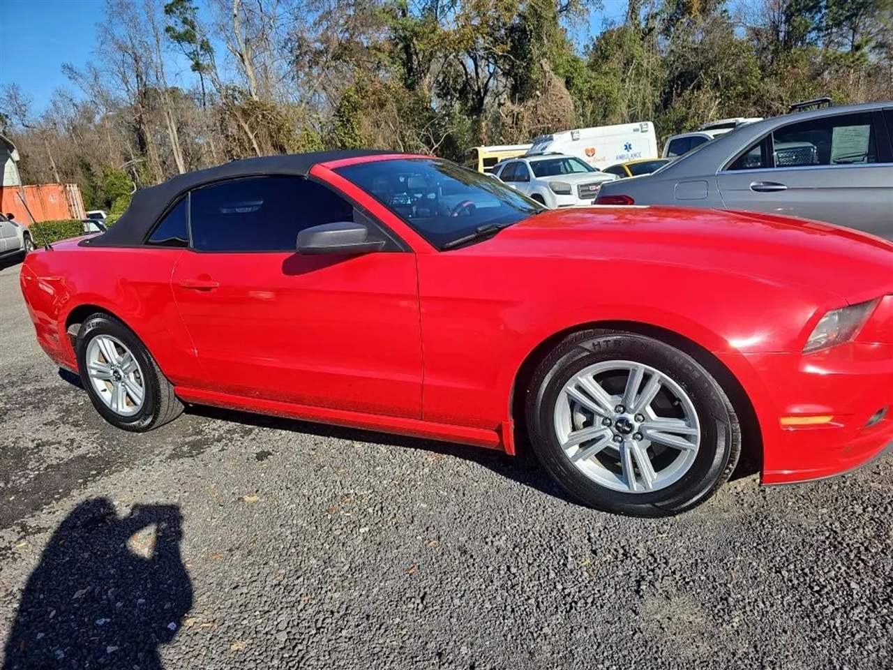 Ford Mustang V6 Convertible 2014