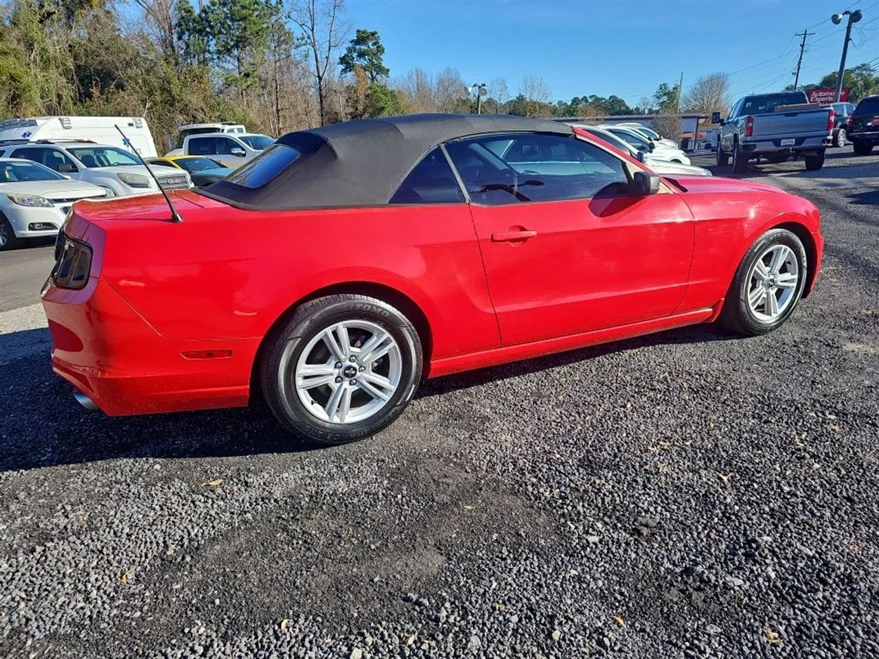 Ford Mustang V6 Convertible 2014