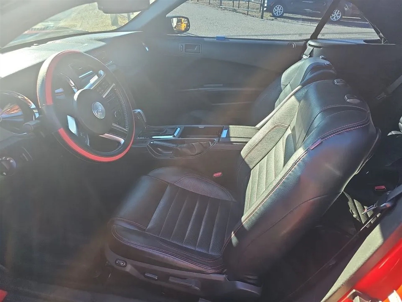 Ford Mustang V6 Convertible 2014