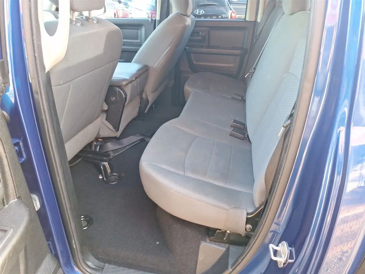 RAM 1500 Tradesman Quad Cab 2WD 2014