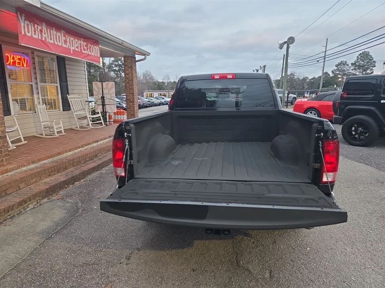 RAM 1500 Classic Tradesman Quad Cab 2WD 2019
