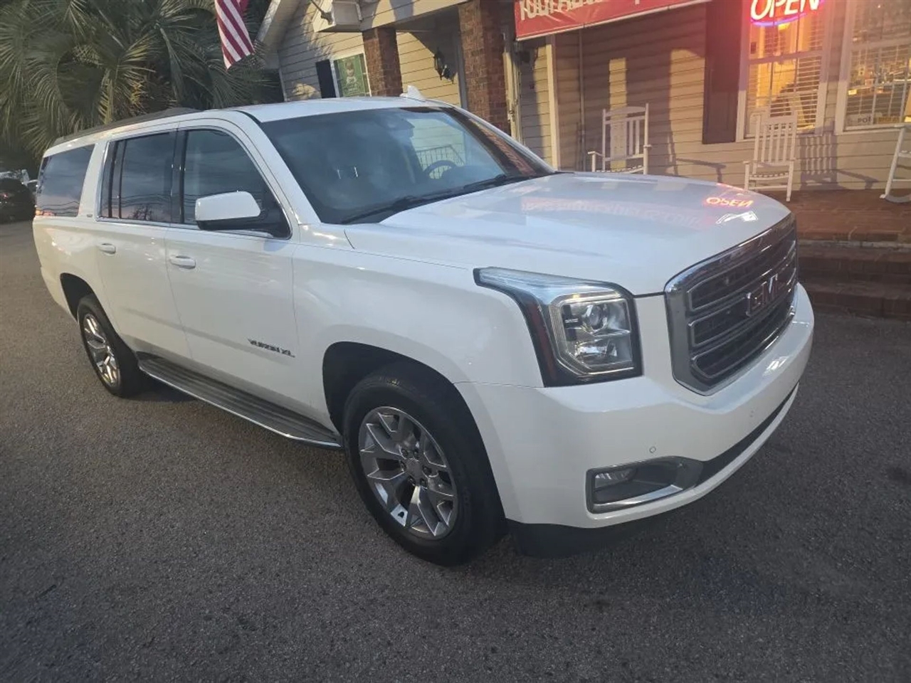 GMC Yukon XL SLT 2WD 2016