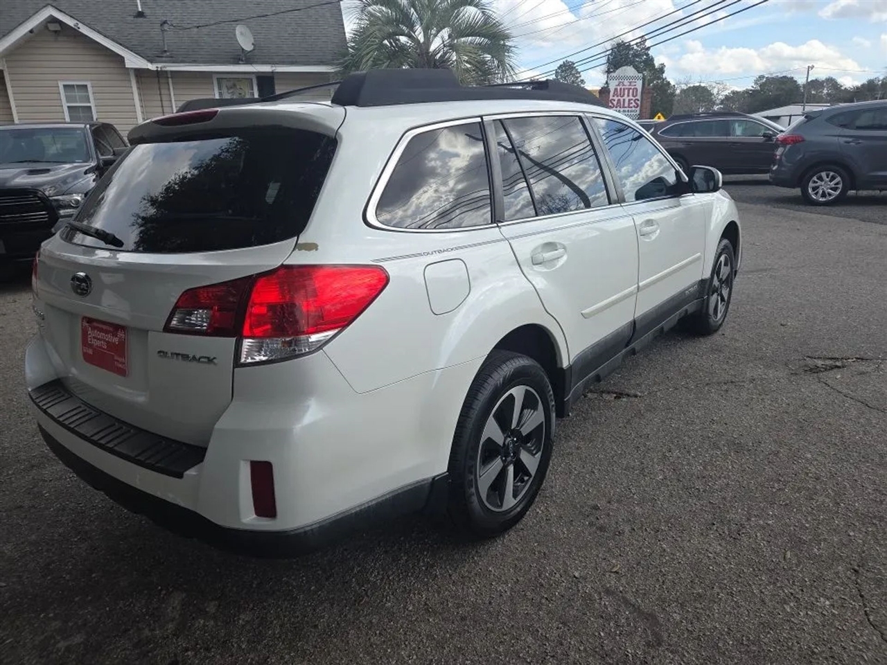 Subaru Outback 2.5i Premium 2013