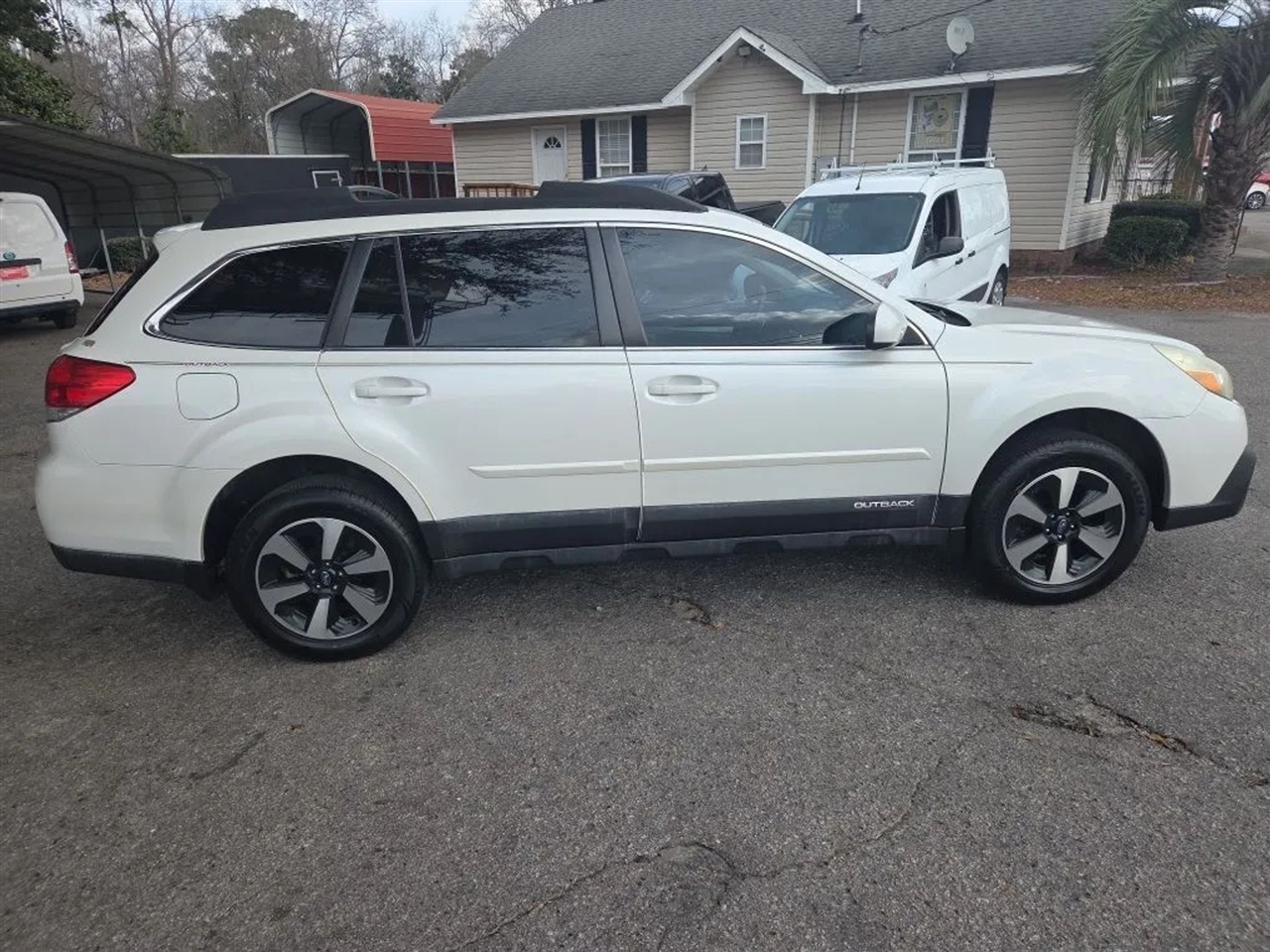Subaru Outback 2.5i Premium 2013