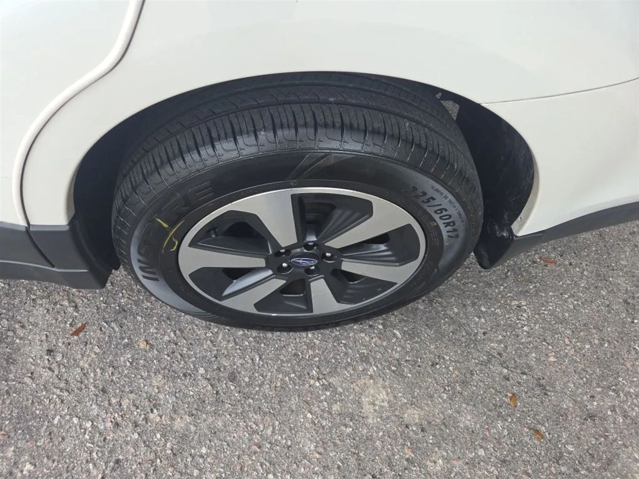 Subaru Outback 2.5i Premium 2013