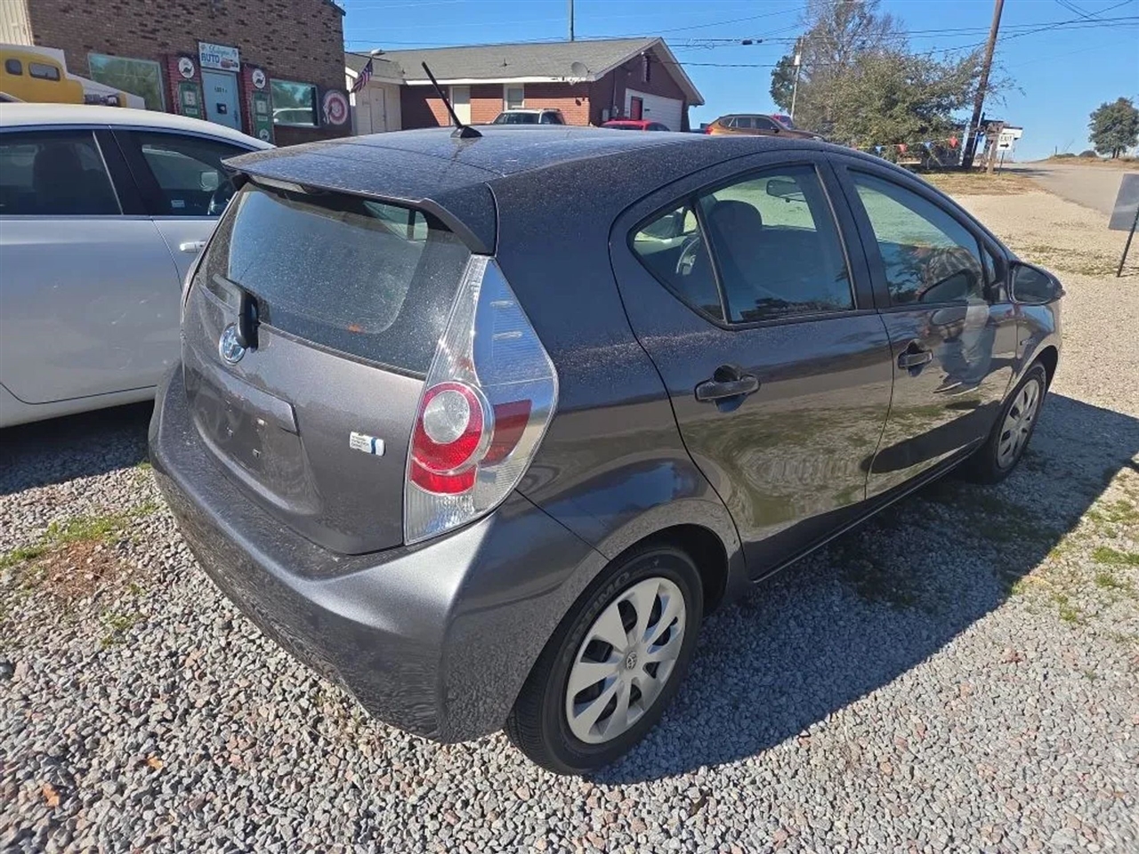 Toyota Prius c One 2014