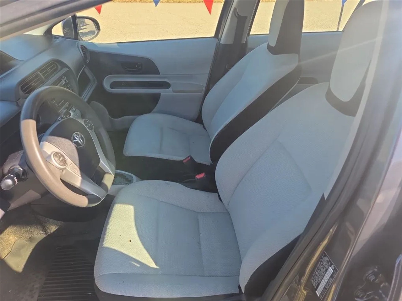 Toyota Prius c One 2014