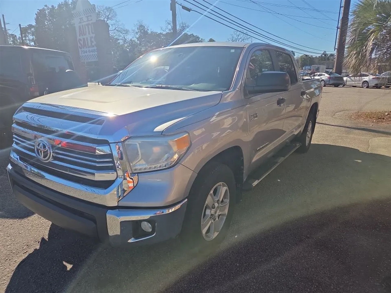 2016 Toyota Tundra SR5 5.7L V8 FFV CrewMax 2WD