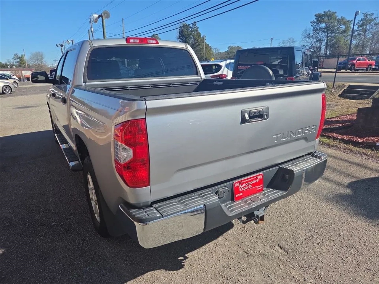 Toyota Tundra SR5 5.7L V8 FFV CrewMax 2WD 2016