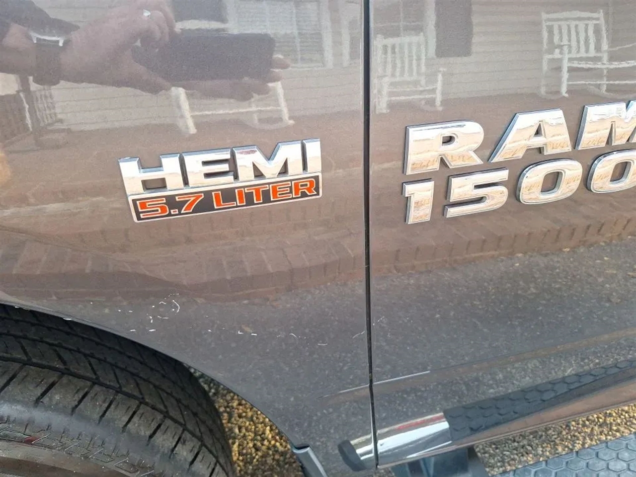 RAM 1500 SLT Crew Cab SWB 2WD 2016