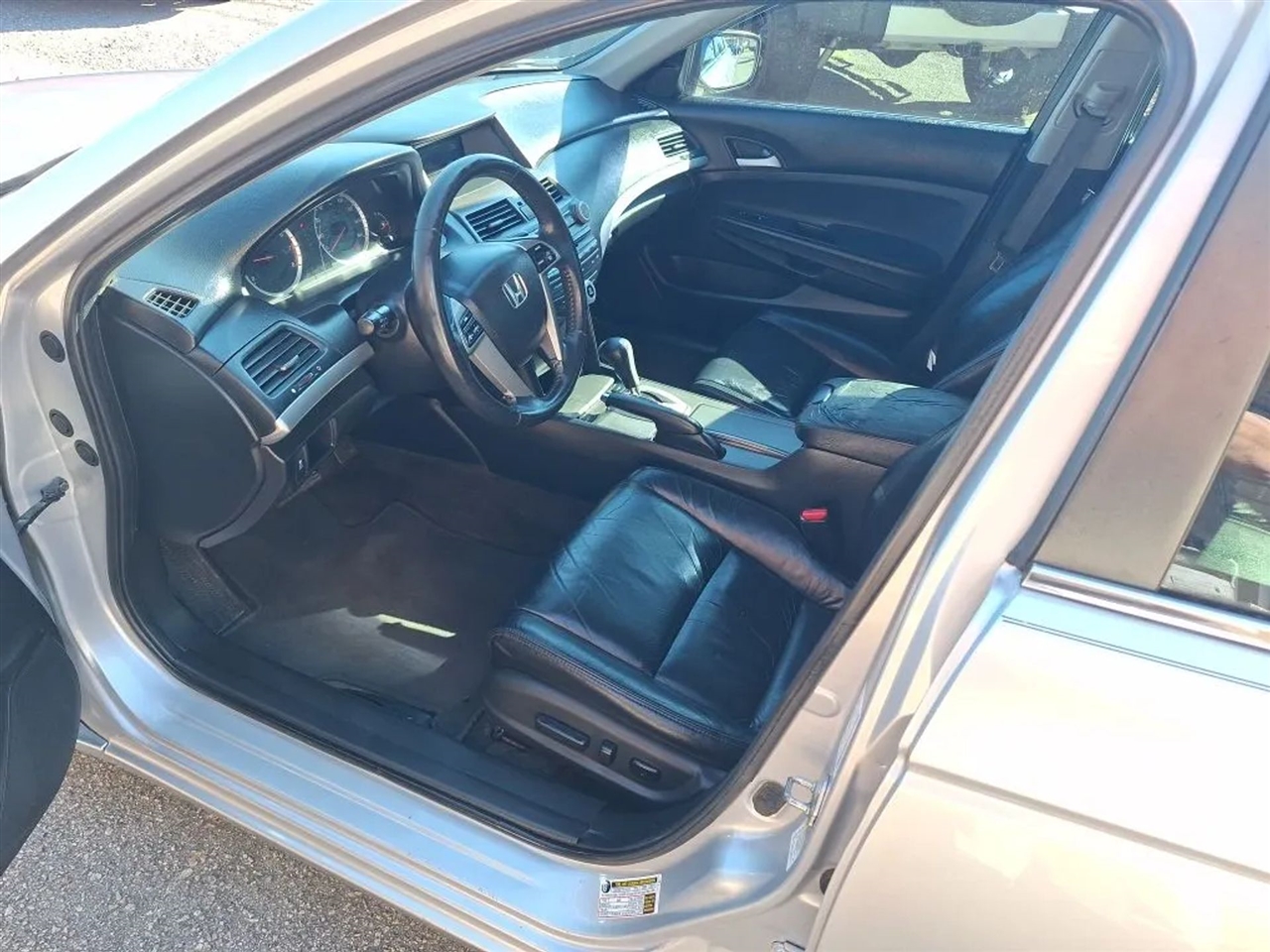 Honda Accord SE Sedan AT 2011