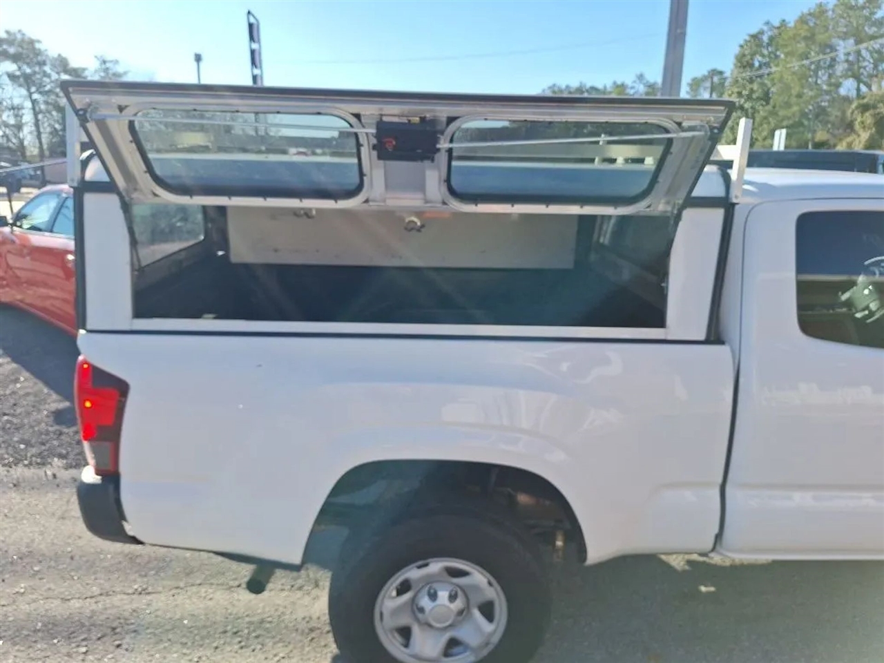 Toyota Tacoma SR5 Access Cab I4 6AT 2WD 2022