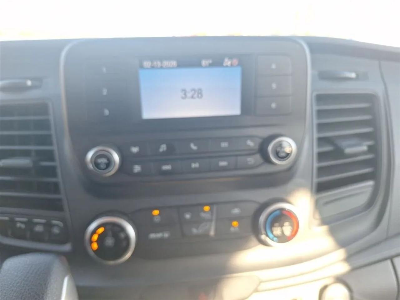 Ford Transit 350 Wagon Med. Roof XL w/Sliding Pass. 148-in. WB 2021