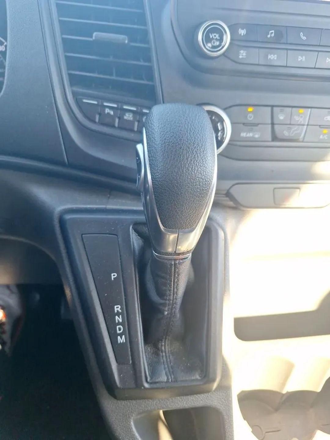 Ford Transit 350 Wagon Med. Roof XL w/Sliding Pass. 148-in. WB 2021