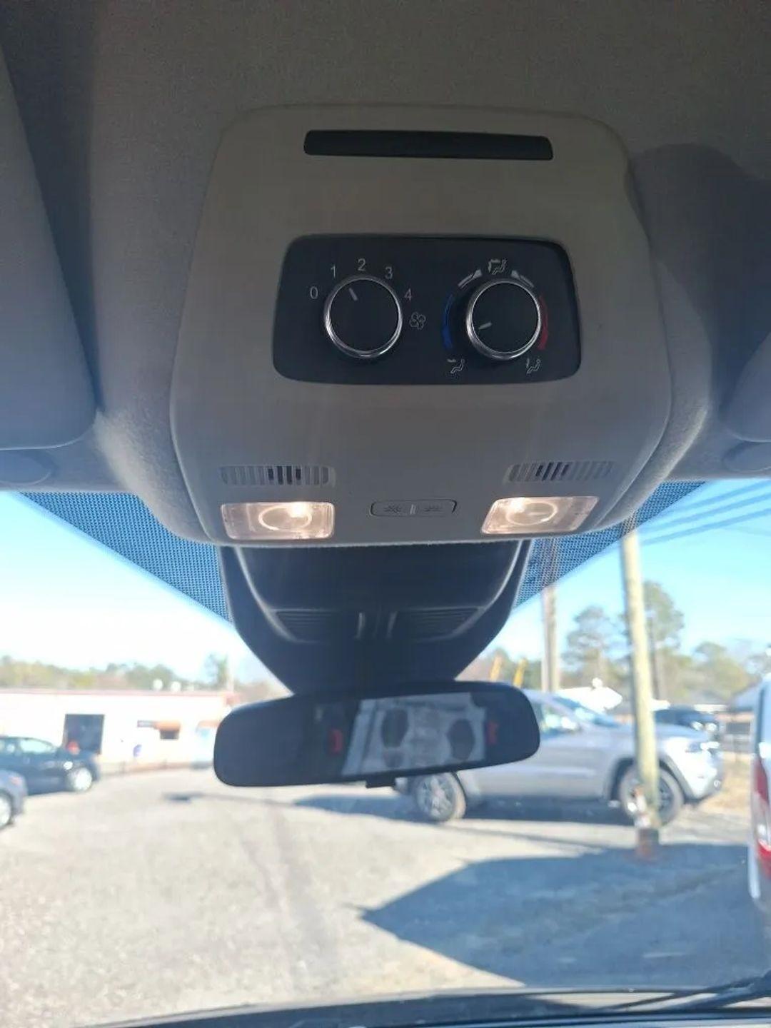 Ford Transit 350 Wagon Med. Roof XL w/Sliding Pass. 148-in. WB 2021