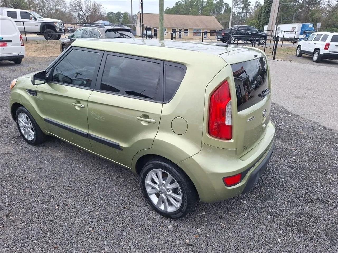 Kia Soul + 2012