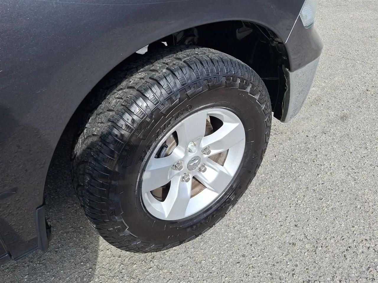 RAM 1500 SLT Quad Cab 2WD 2016