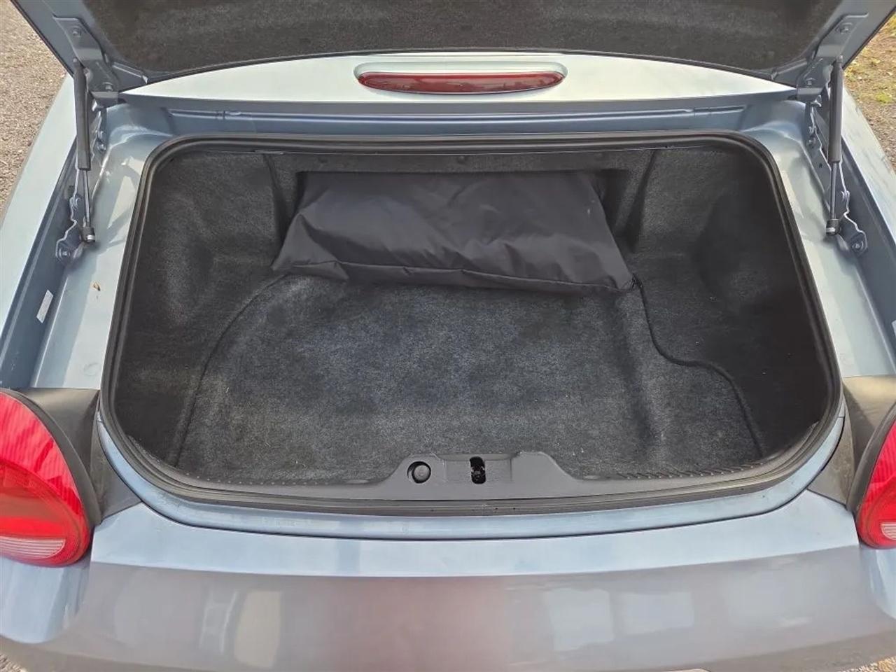 Ford Thunderbird Deluxe 2005