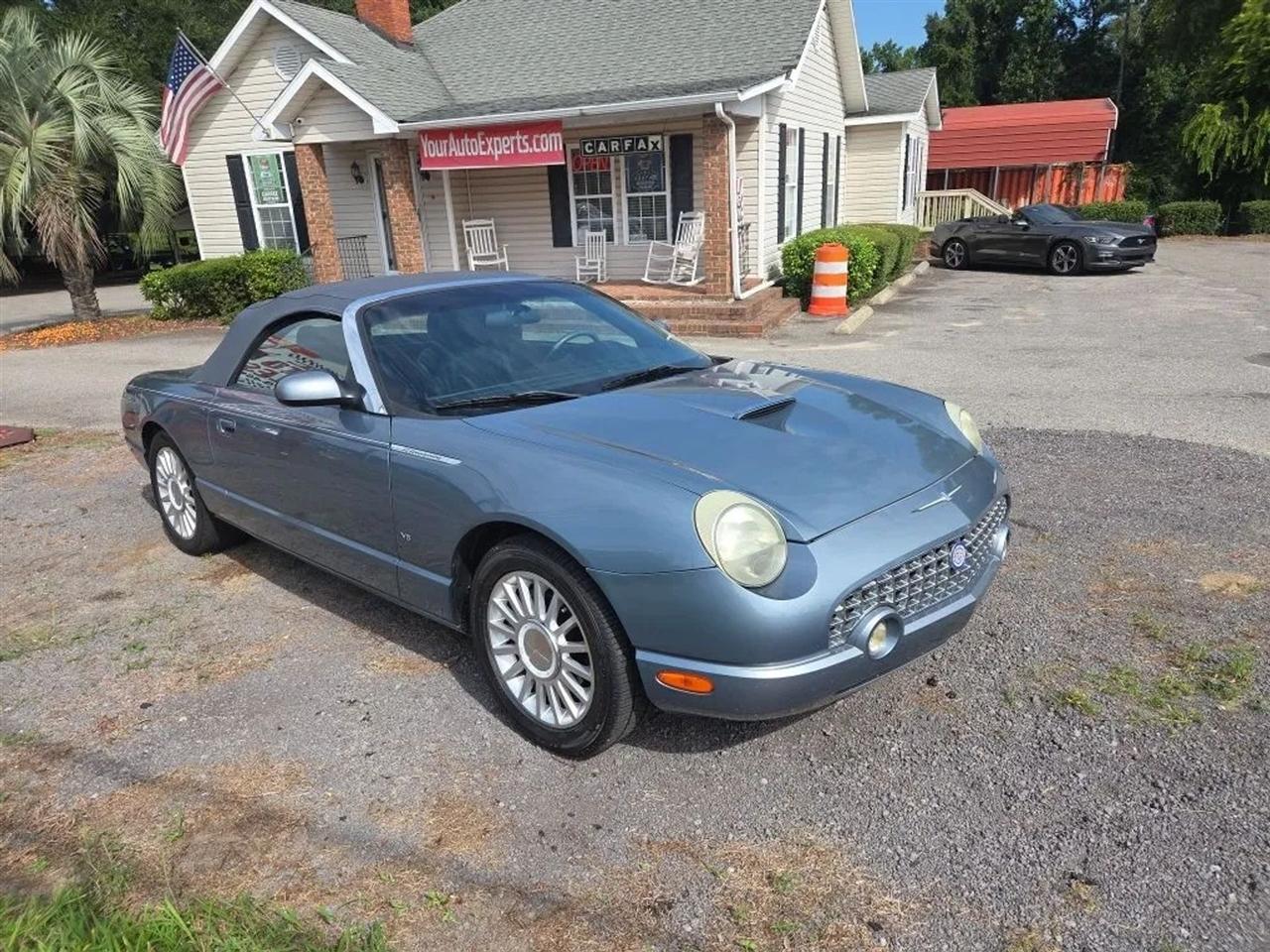 Ford Thunderbird Deluxe 2005