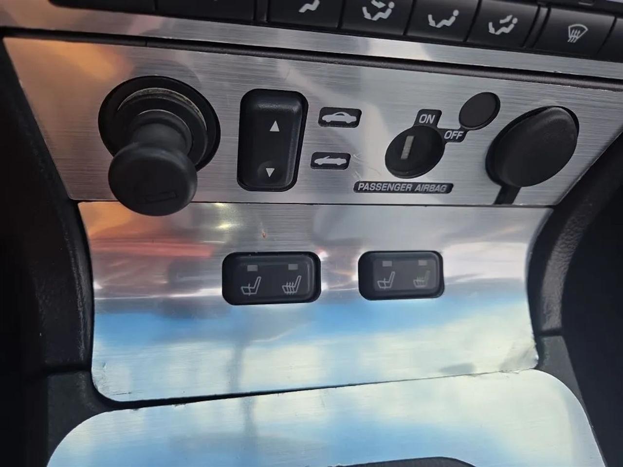 Ford Thunderbird Deluxe 2005