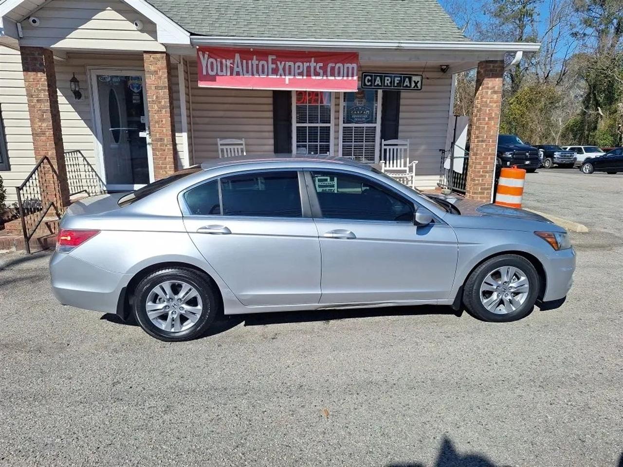 Honda Accord SE Sedan AT 2011