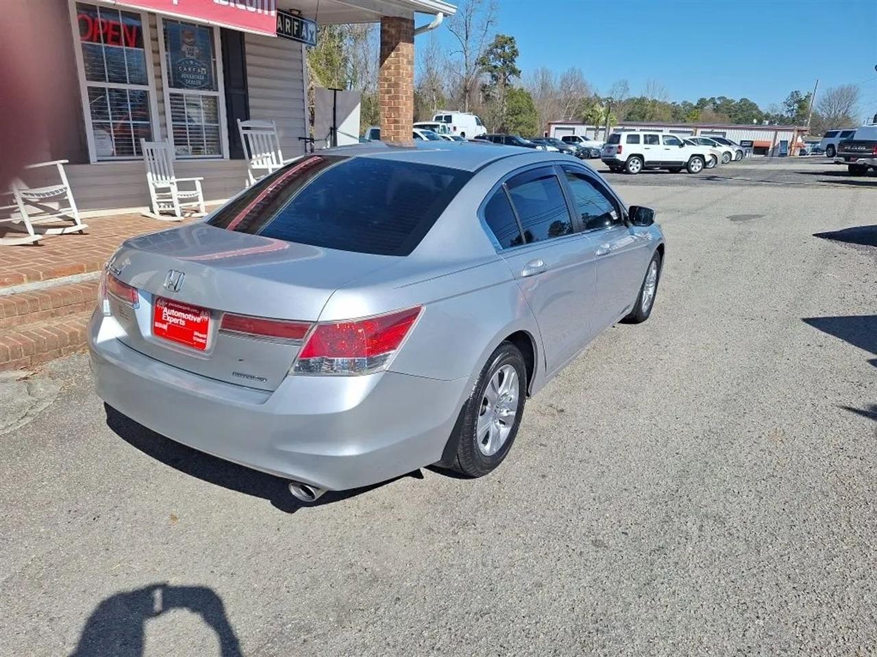Honda Accord SE Sedan AT 2011