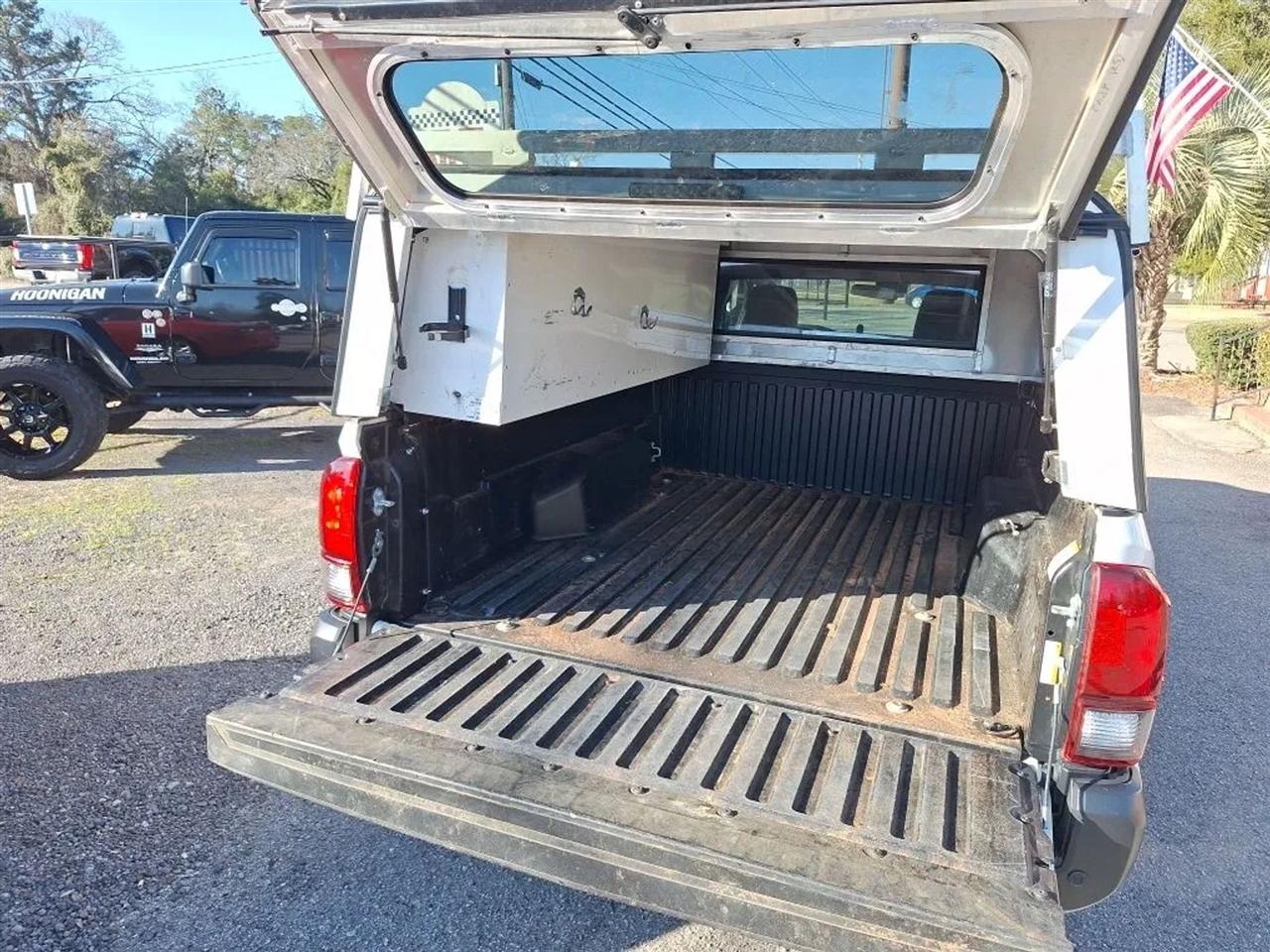 Toyota Tacoma SR5 Access Cab I4 6AT 2WD 2022