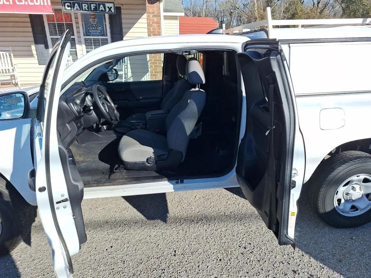 Toyota Tacoma SR5 Access Cab I4 6AT 2WD 2022