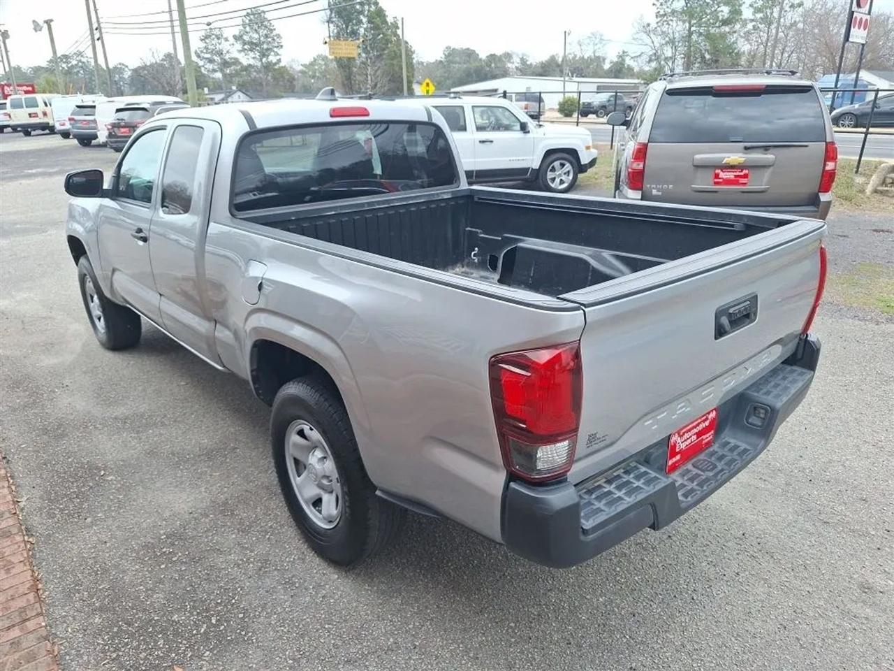 Toyota Tacoma SR5 Access Cab I4 6AT 2WD 2022