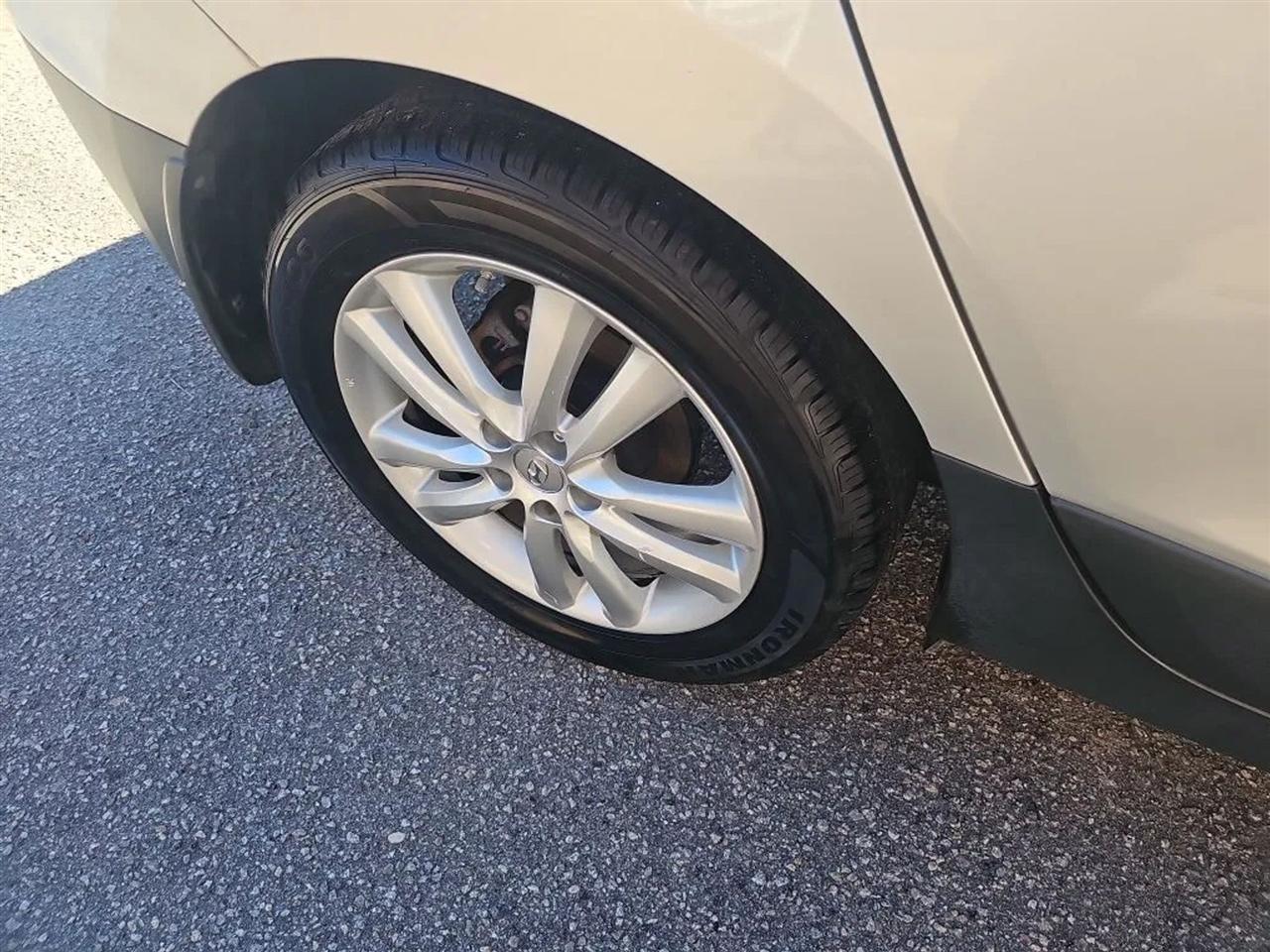 Hyundai Tucson Limited 2WD 2013