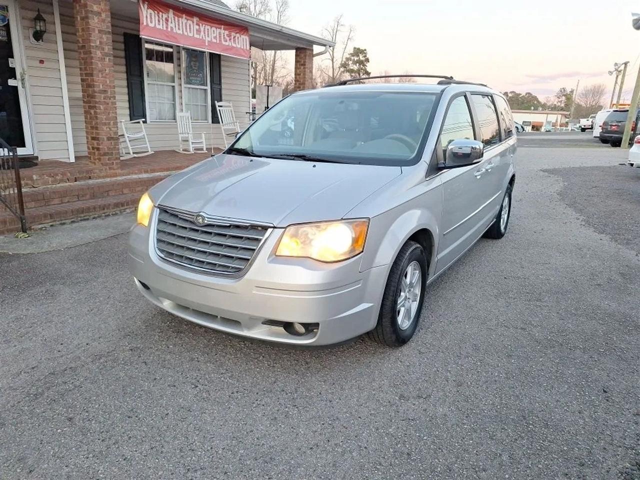 Chrysler Town & Country Touring 2010
