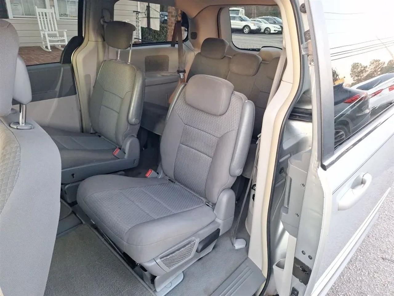 Chrysler Town & Country Touring 2010