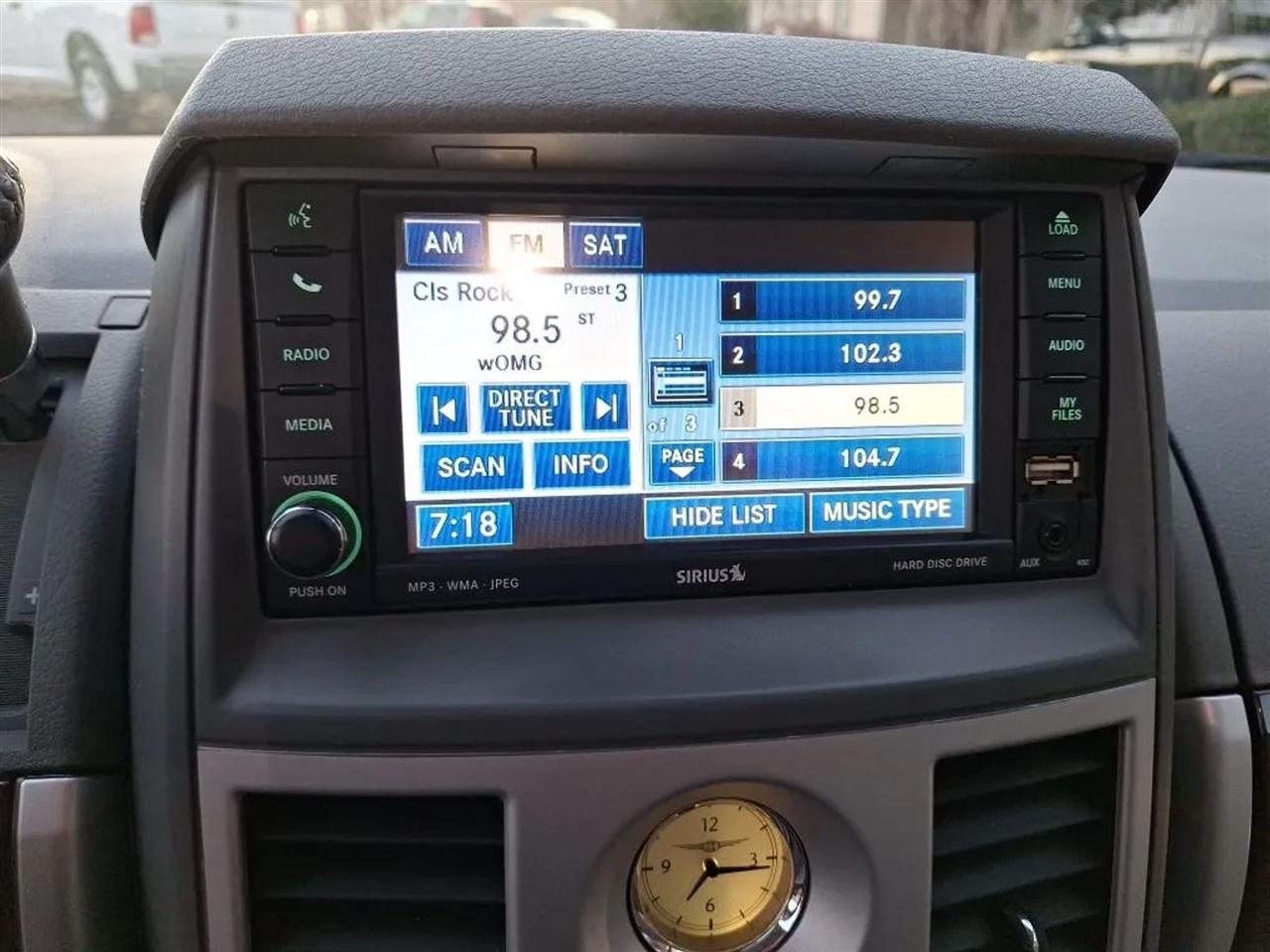 Chrysler Town & Country Touring 2010