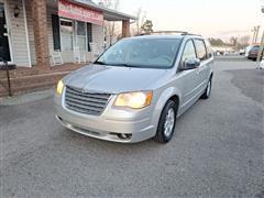 2010 Chrysler Town & Country 