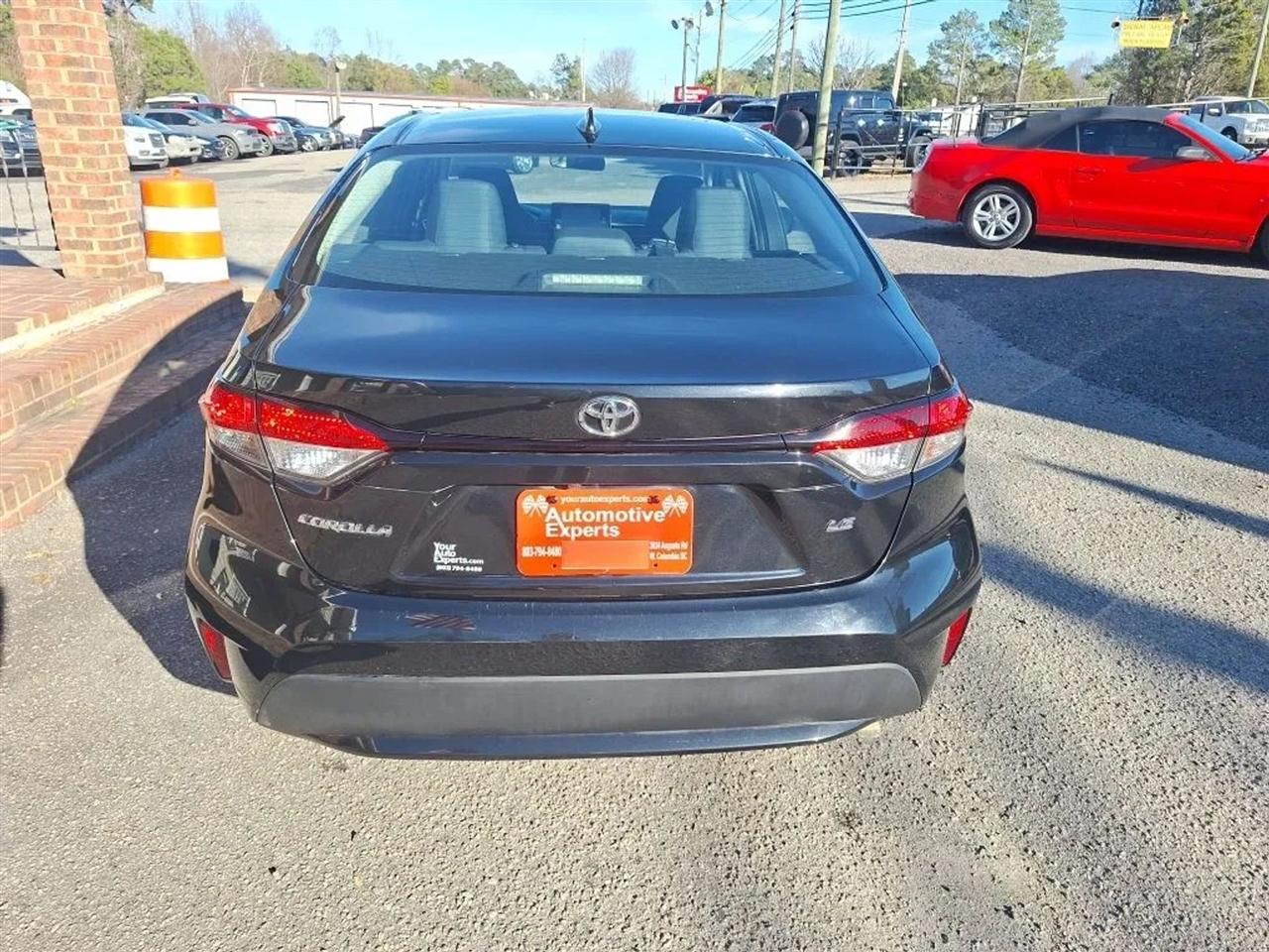 Toyota Corolla LE 2022