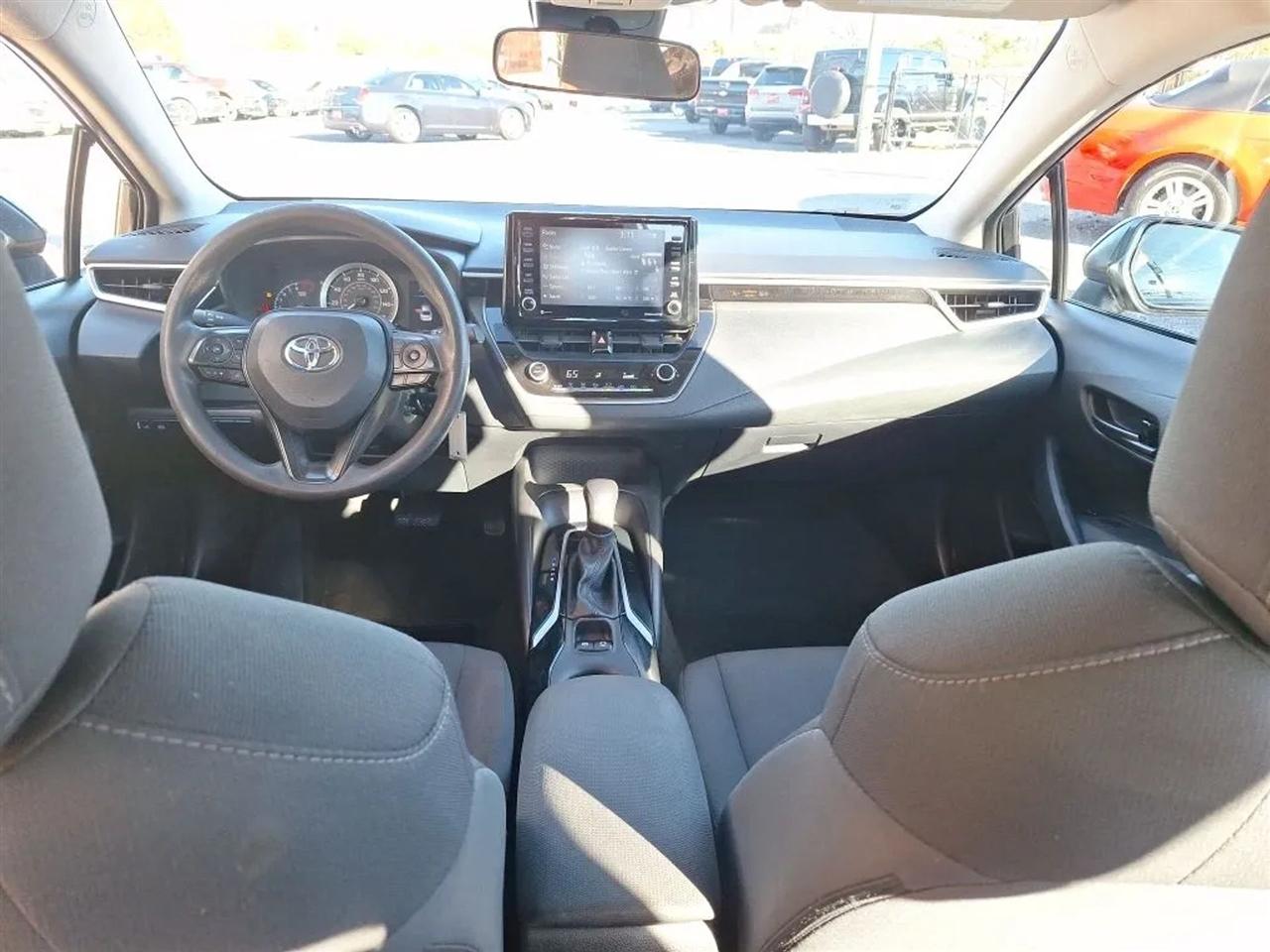 Toyota Corolla LE 2022