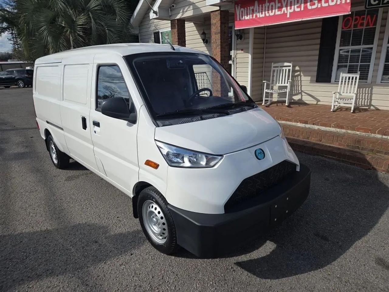 Mullen Cargo Van  2024