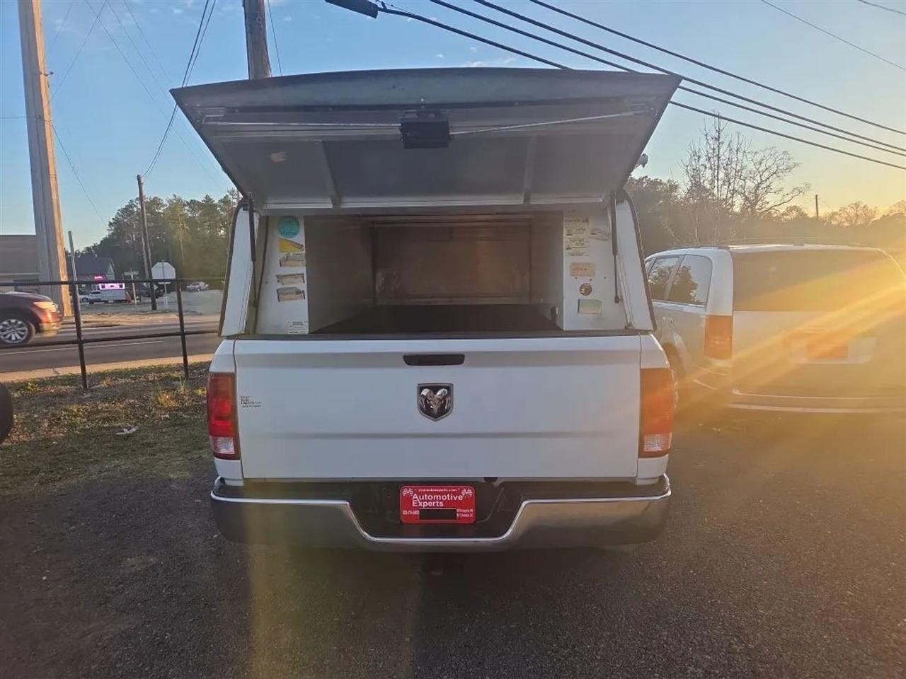 RAM 1500 Classic Tradesman Quad Cab 2WD 2019