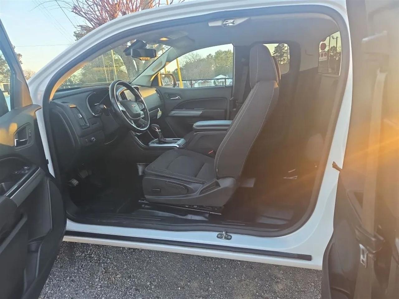 Chevrolet Colorado LT Ext. Cab 2WD 2022