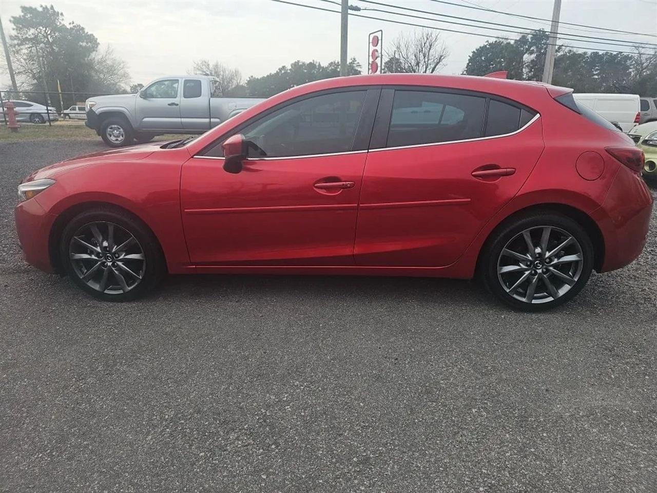 Mazda MAZDA3 s Grand Touring AT 5-Door 2018