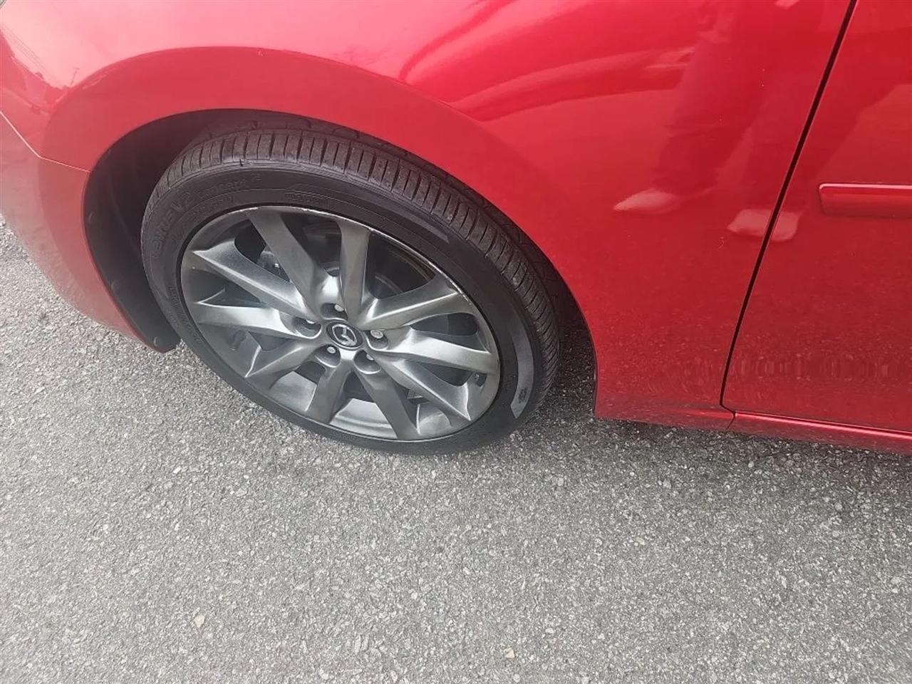 Mazda MAZDA3 s Grand Touring AT 5-Door 2018