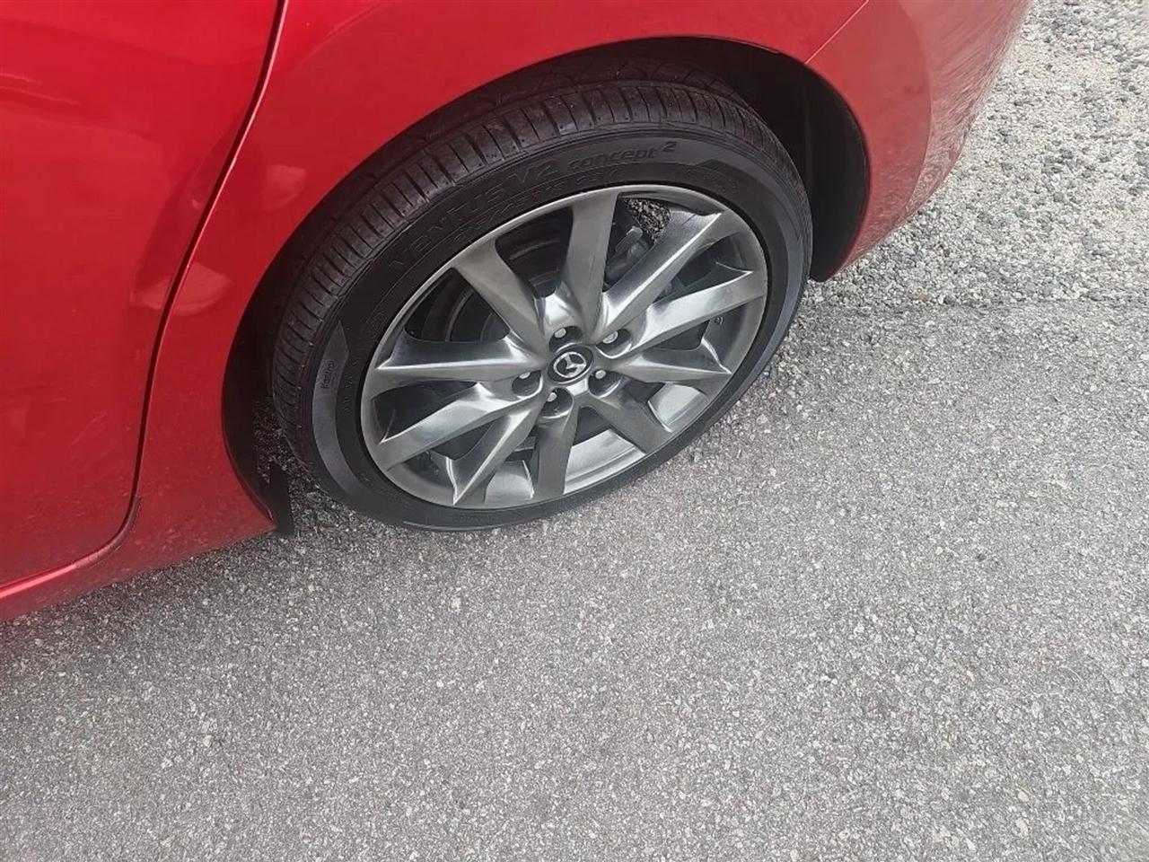 Mazda MAZDA3 s Grand Touring AT 5-Door 2018