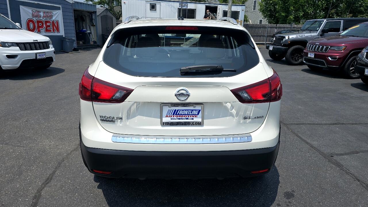 2018 Nissan Rogue Sport SL photo 4