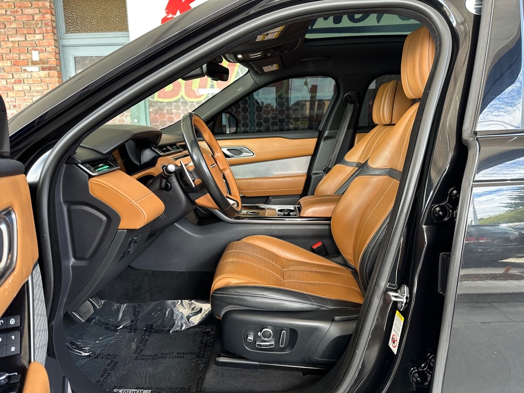 Land Rover Range Rover Velar R-Dynamic SE 2018 Land Rover Range Rover Velar R-Dynamic SE 2018