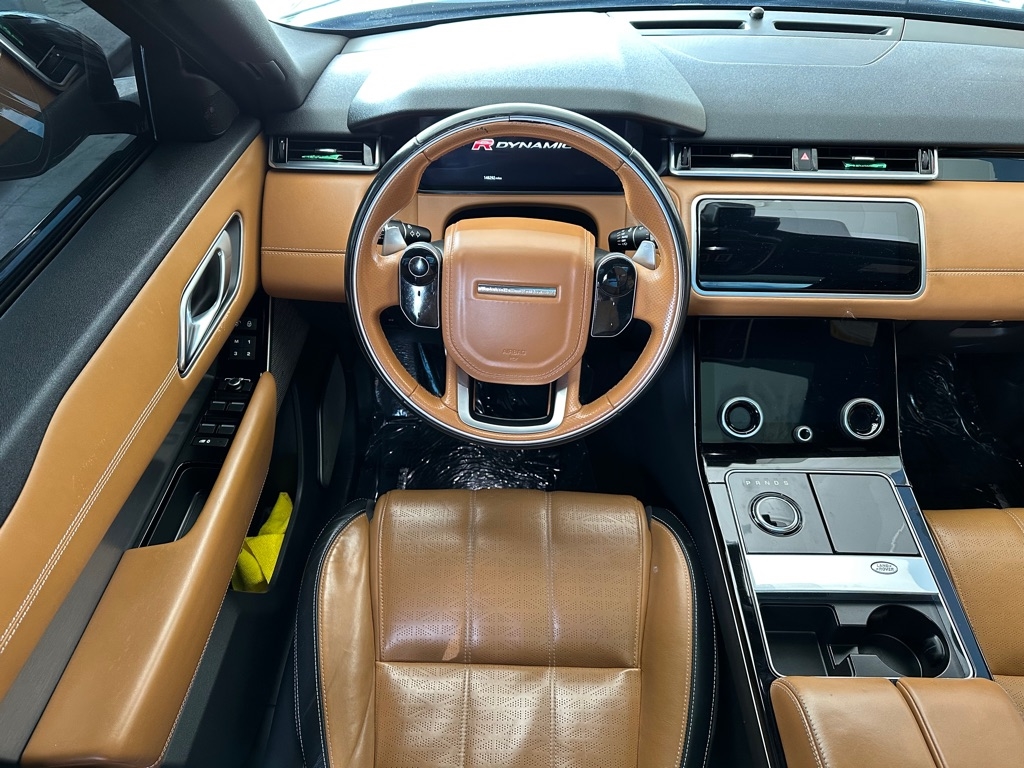 Land Rover Range Rover Velar R-Dynamic SE 2018 Land Rover Range Rover Velar R-Dynamic SE 2018