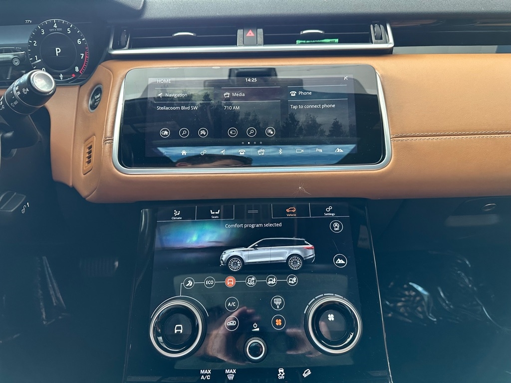 Land Rover Range Rover Velar R-Dynamic SE 2018 Land Rover Range Rover Velar R-Dynamic SE 2018